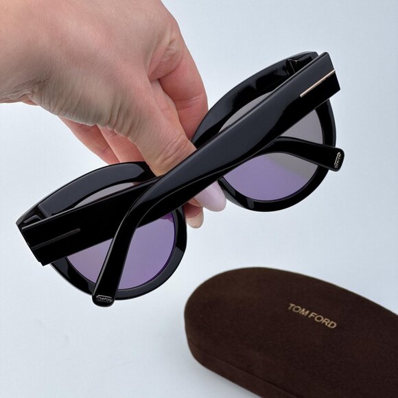 Tom Ford Women BRAND NEW Sunglasses LUCILLA Black Smoke Mirror Cat Eye FT1063/S - Picture 4 of 12